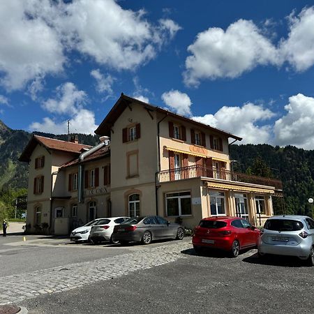 Buffet De La Gare Hotel Montreux Ngoại thất bức ảnh