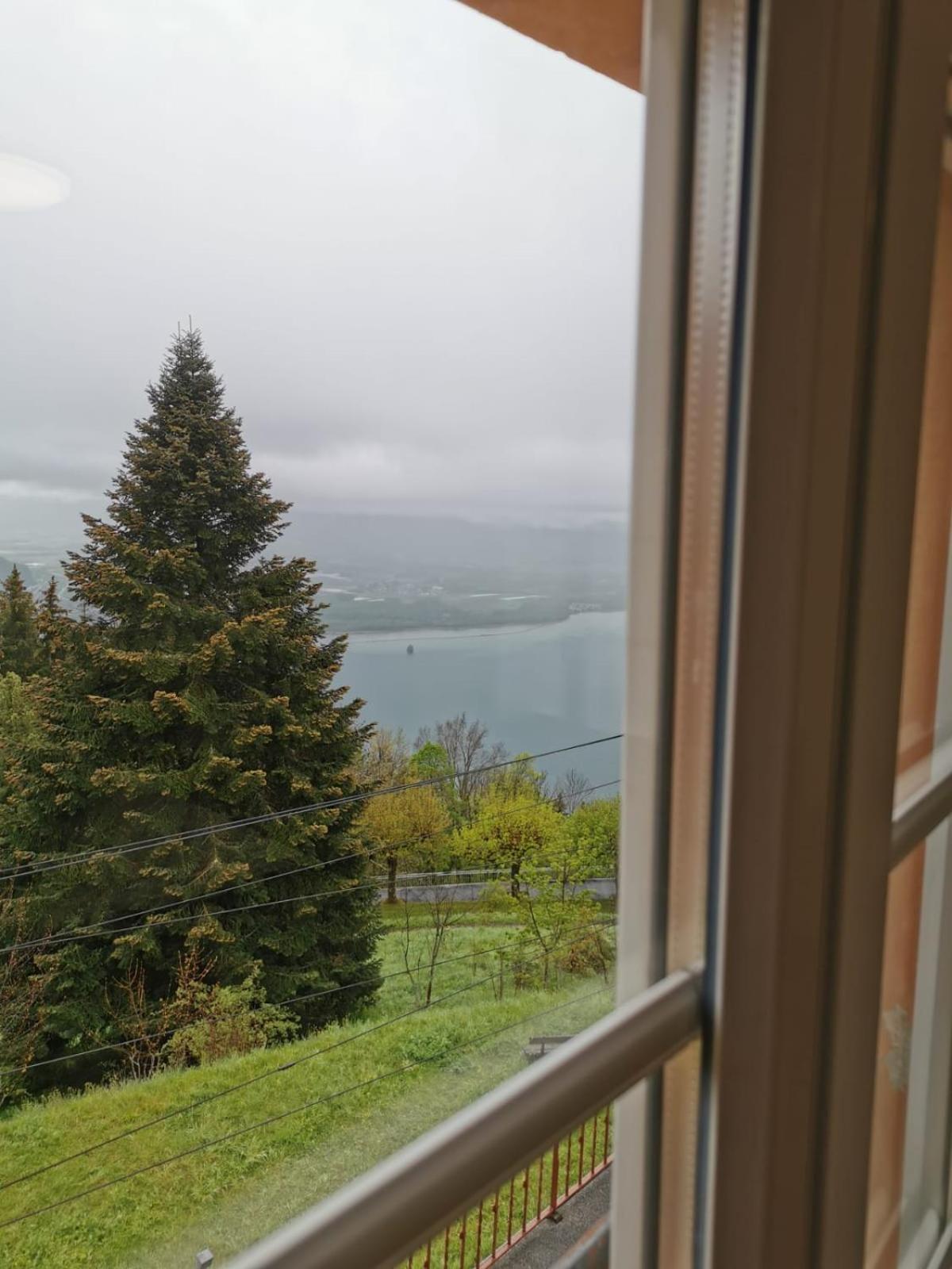 Buffet De La Gare Hotel Montreux Ngoại thất bức ảnh